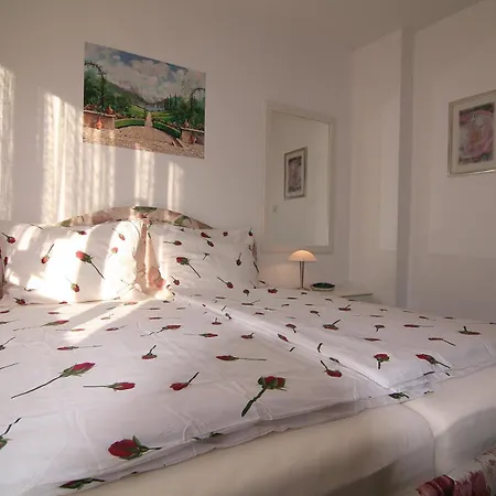 Ku'damm Mit Parkplatz Apartment *
