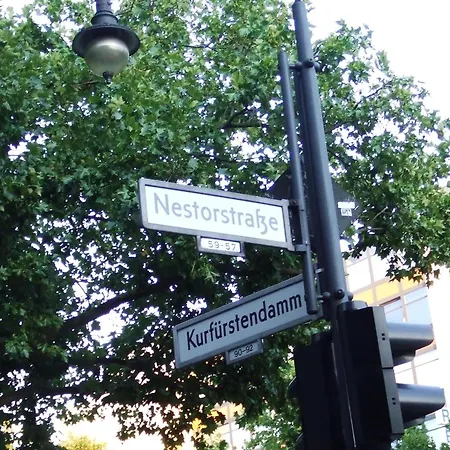 Ku'damm Mit Parkplatz Apartment