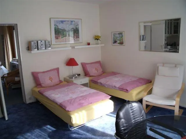 Ku'damm Mit Parkplatz * Berlino