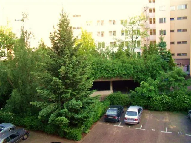 Ku'damm Mit Parkplatz Appartamento