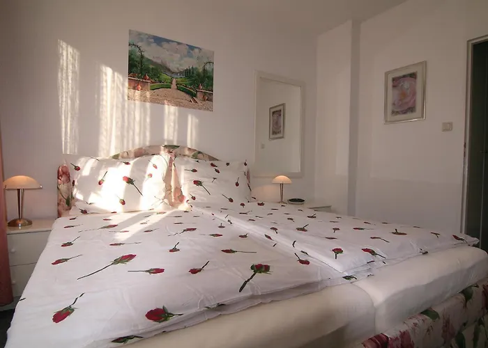 Ku'damm Mit Parkplatz Appartamento *