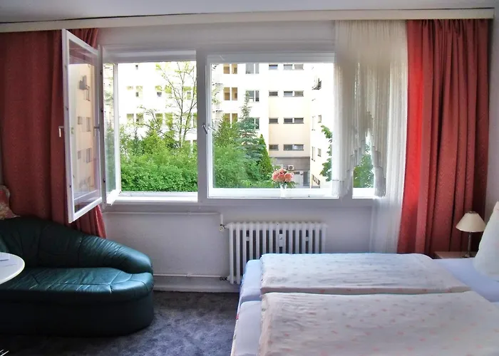 Appartamento Ku'damm Mit Parkplatz Berlino