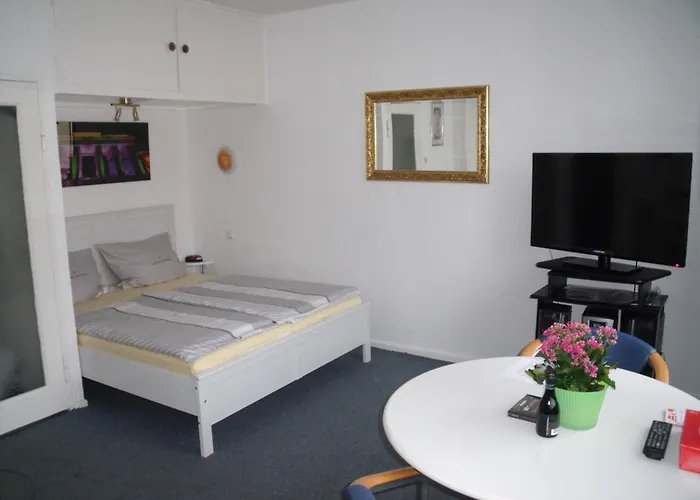 Ku'damm Mit Parkplatz Appartamento